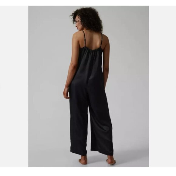 ATHLETA Calm Cool Sleep Romper Lounge SOFT Wide Leg Black Pockets #988502 RT$119 - Picture 2 of 3